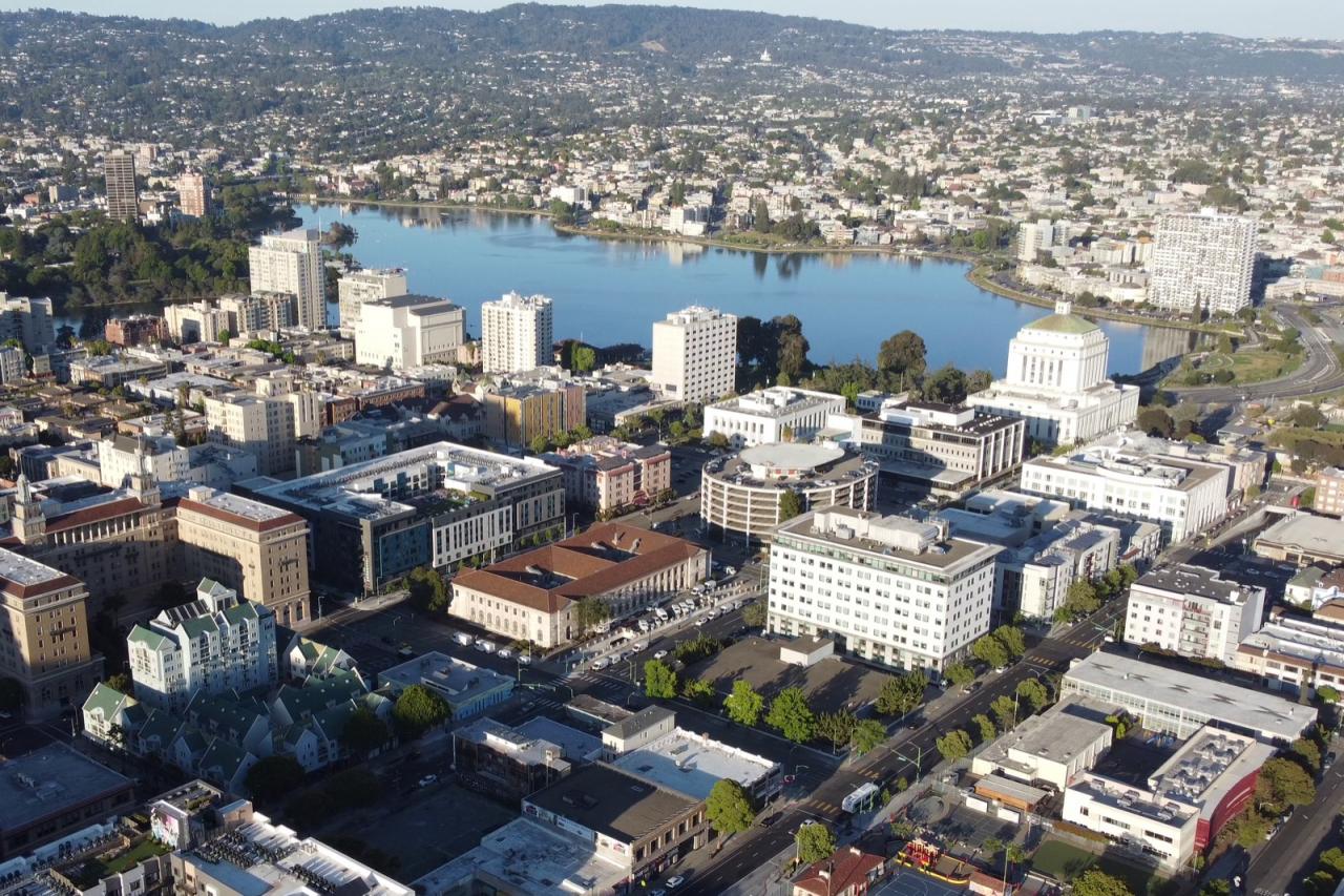 Window replacement in Oakland, California — Oakland